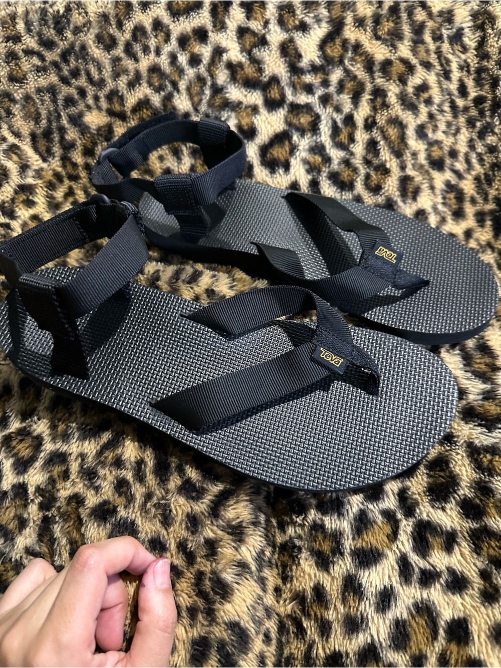 Teva Women’s Black Thong Sandals Size 10, Brand New!